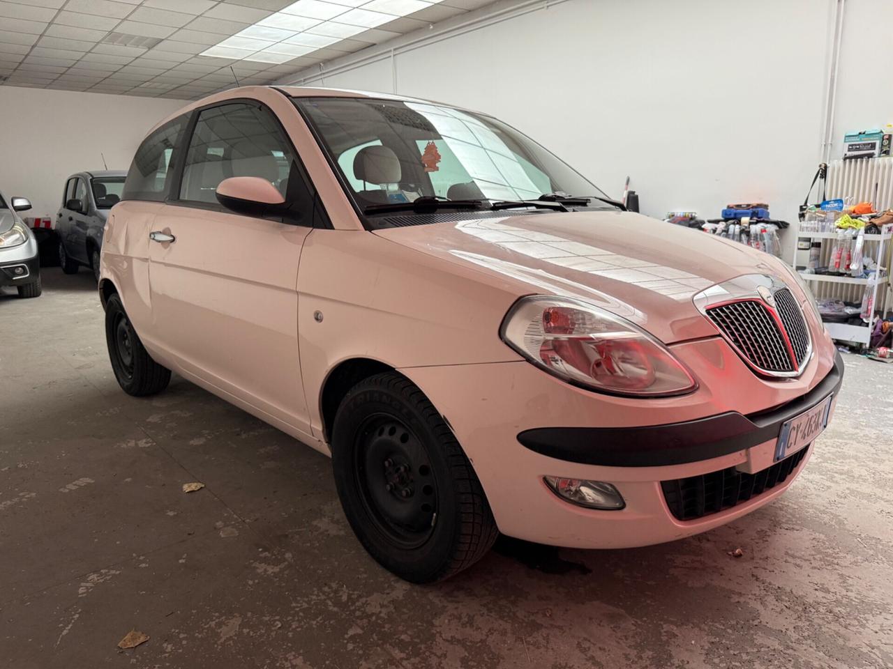 LANCIA Y YPSILON 1.2 16V NEOPATENTATI TETTO APRIBILE