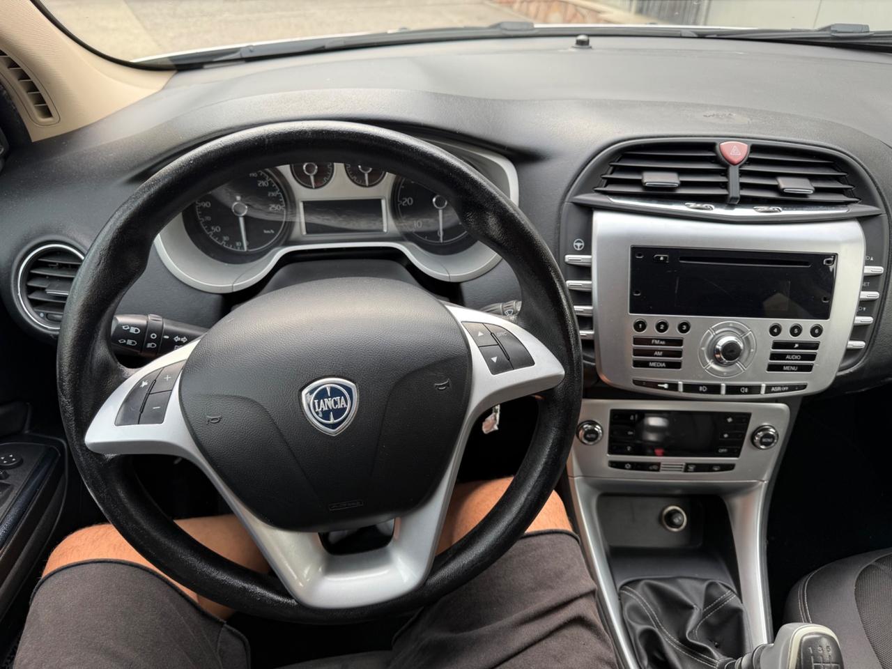 Lancia Delta 1.6 MJT DPF Argento KM CERTIF