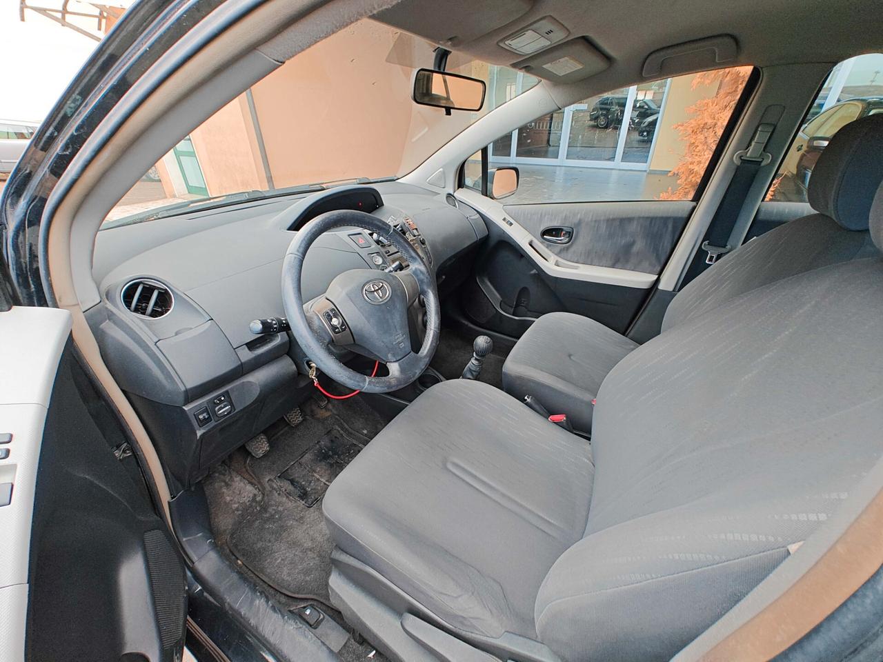 Toyota Yaris 1.3 5 porte Sol