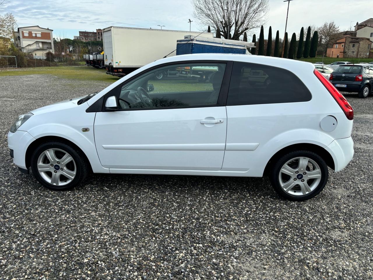 Ford Fiesta 1.2 16V 3p. Ghia