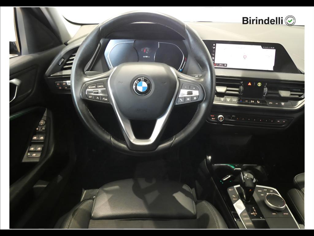 BMW Serie 1 (F40) - 116d 5p. Sport