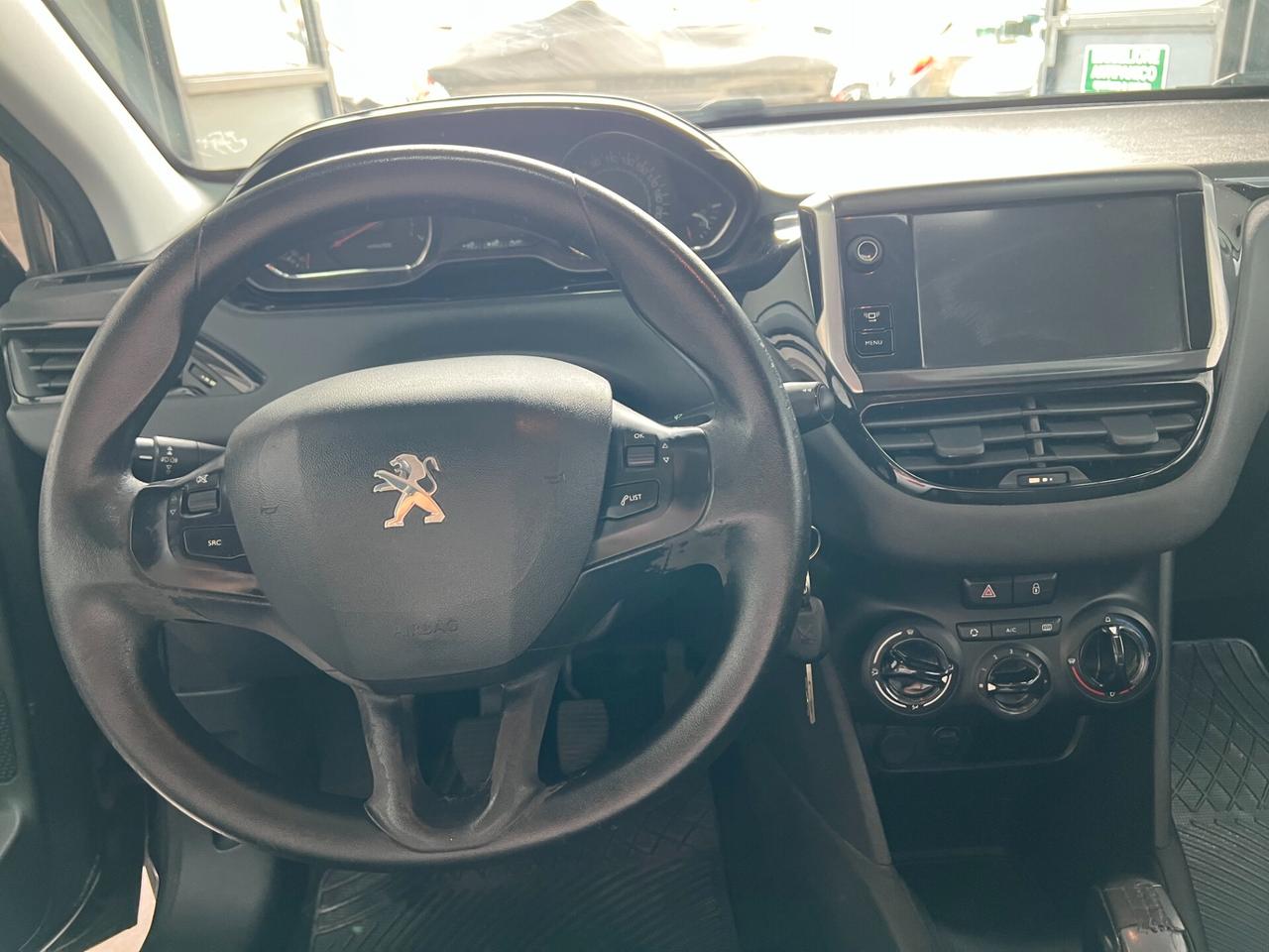 Peugeot 208 PureTech 82 3 porte Allure