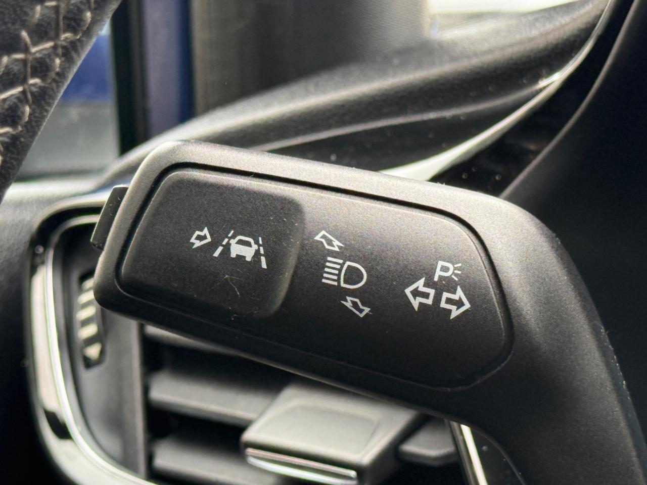 Ford Fiesta 1.1 b. - 5p. |NEOPATENTATI|CERCHI IN LEGA