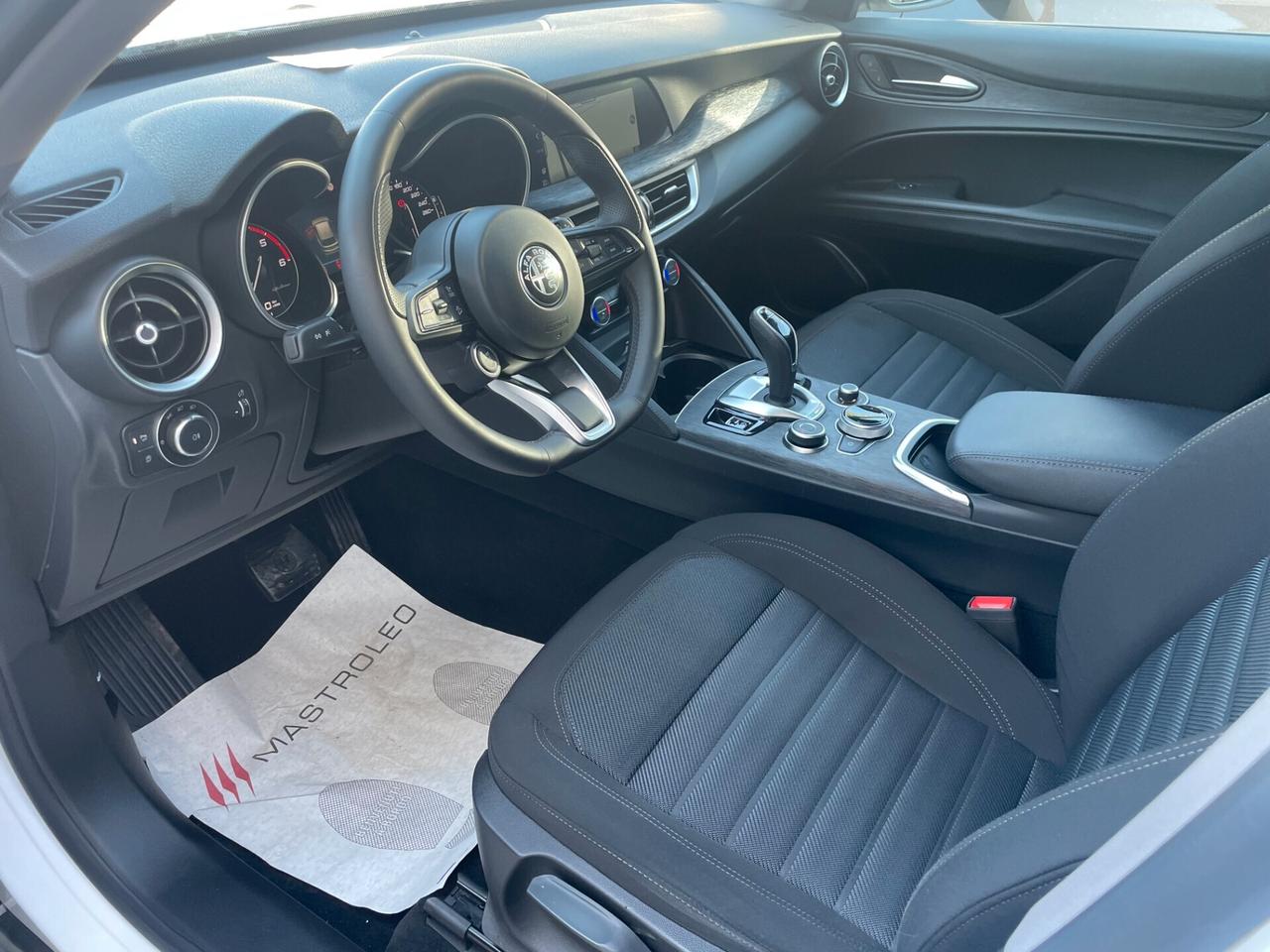 Alfa Romeo Stelvio 2.2 Turbodiesel 160 CV AT8 RWD Business