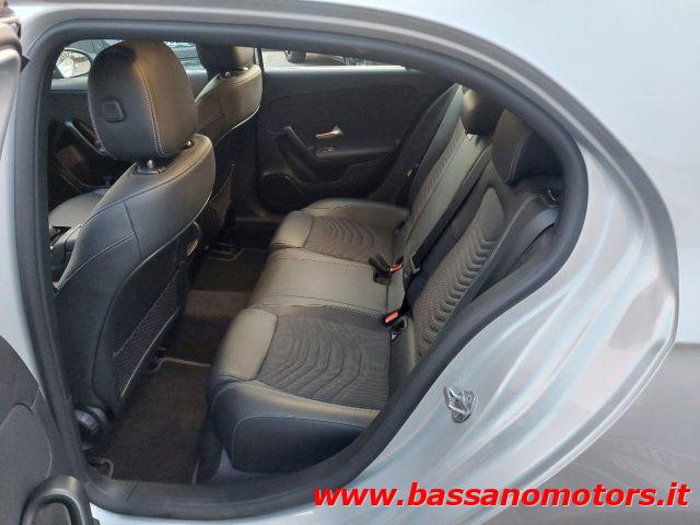 MERCEDES-BENZ A 250 e hybrid EQ Business Plug In Hybrid