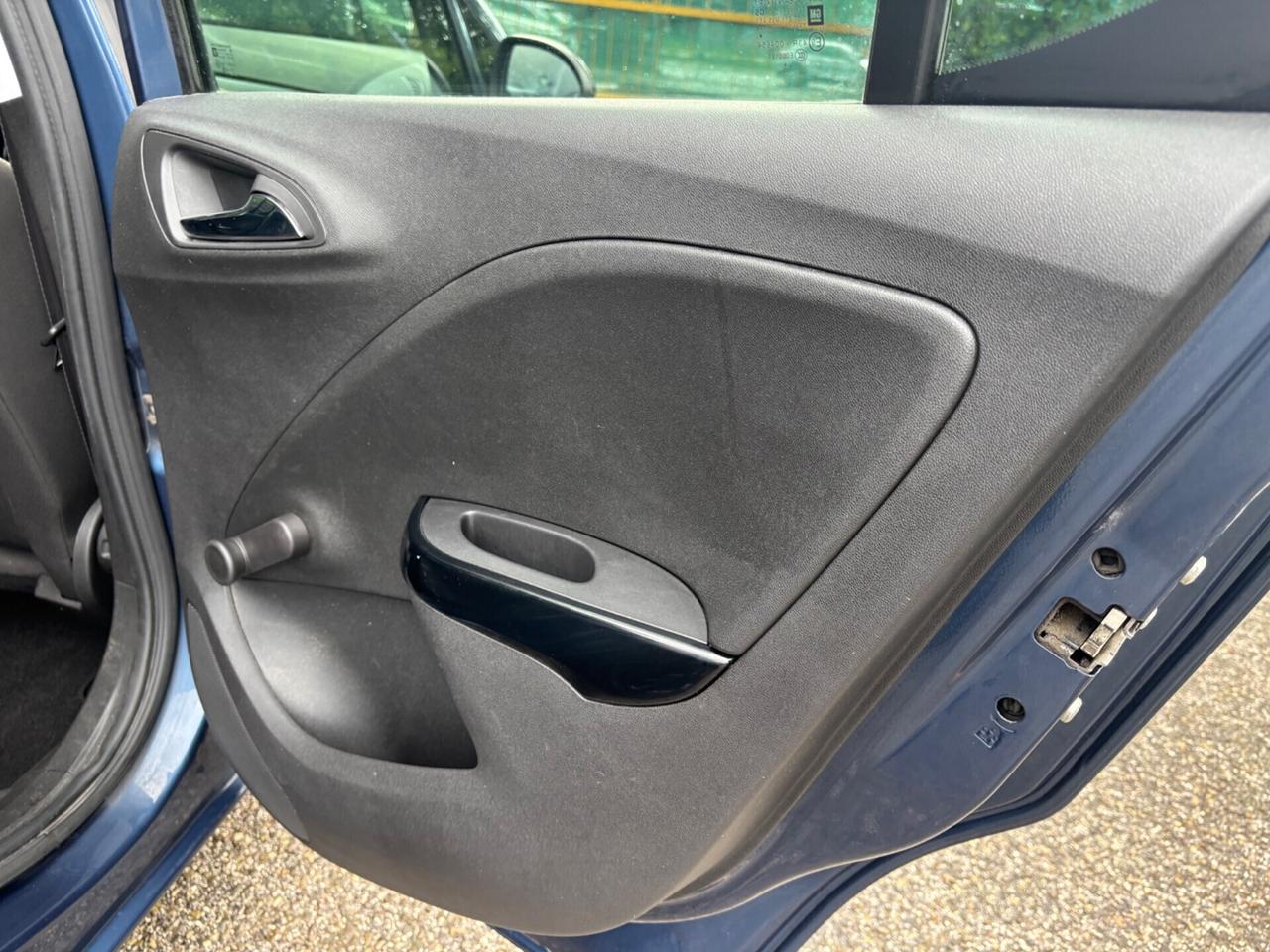 Opel Corsa 1.4 90CV 5 porte GPL