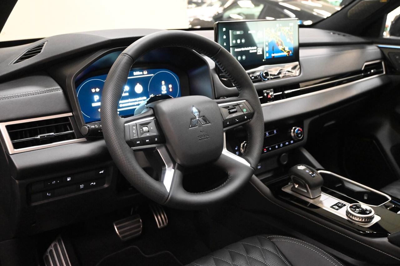 MITSUBISHI Outlander 4ª serie Outlander 2.4L 4...