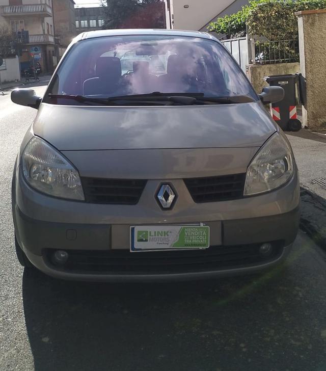 RENAULT Grand Scenic 1.5 dCi/100CV Confort Auth.