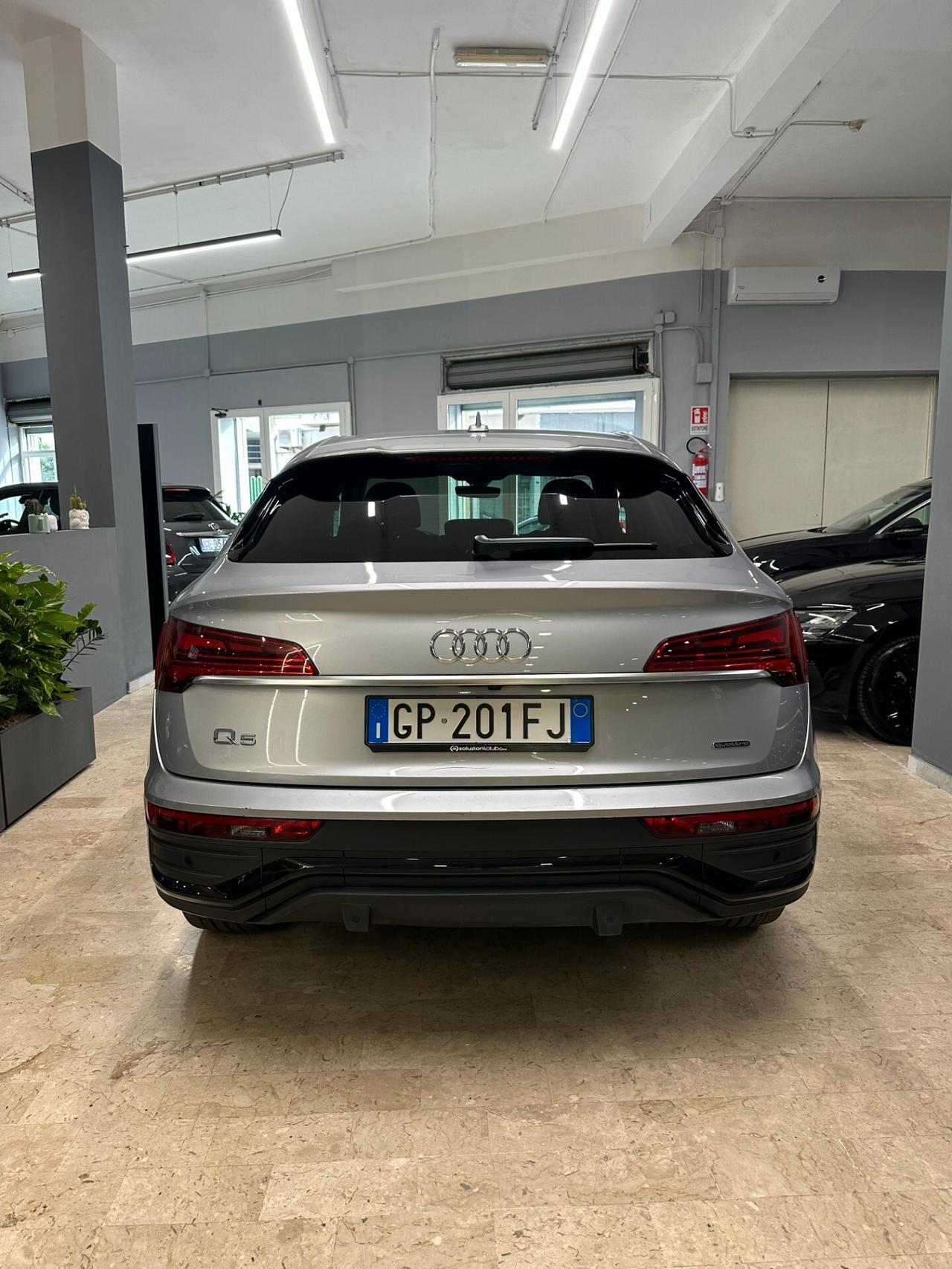 Audi Q5 SPORTBACK 40 TDI quattro S tronic line