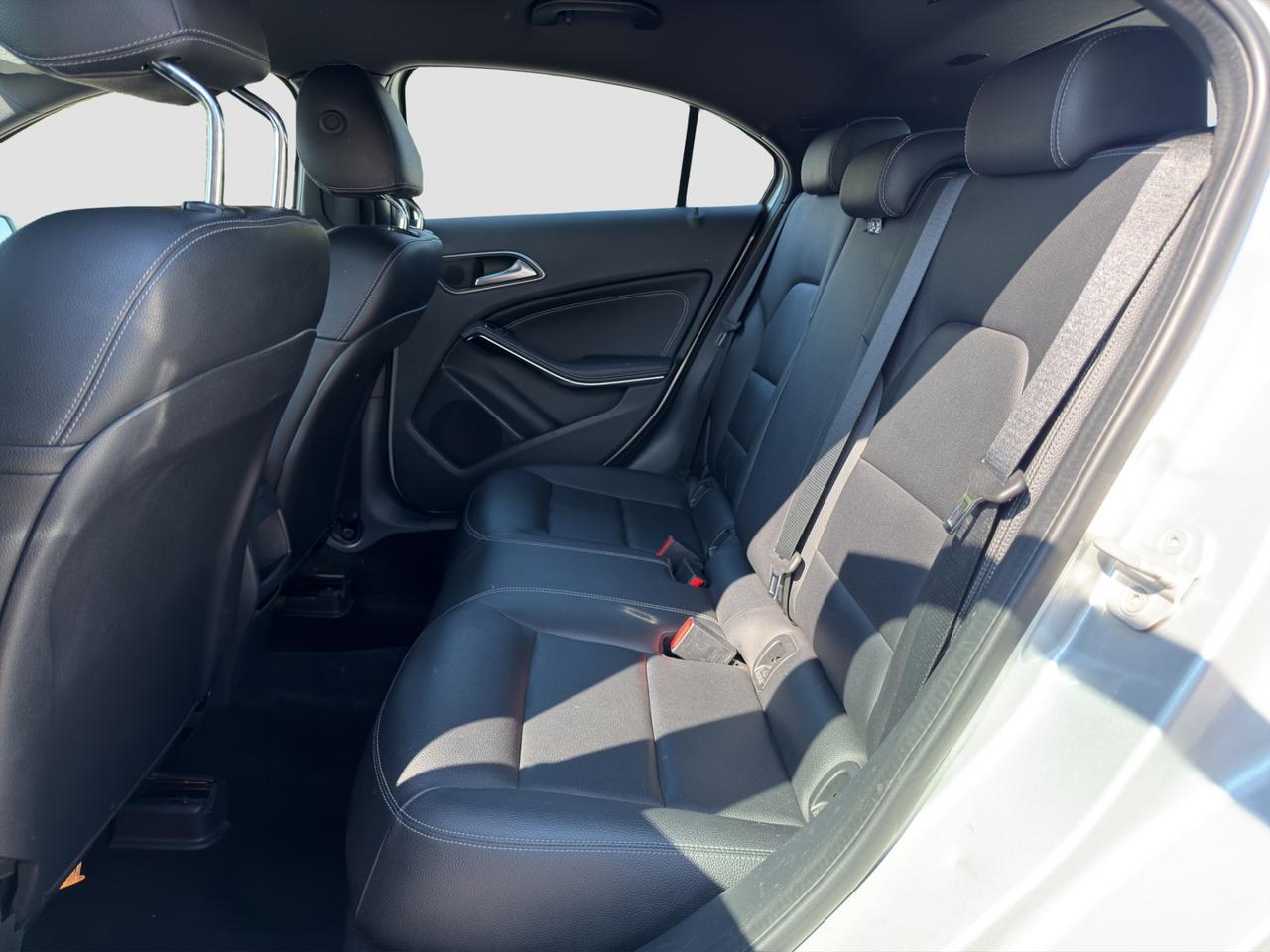 MERCEDES Classe A (W176) A 180 d Automatic Sport