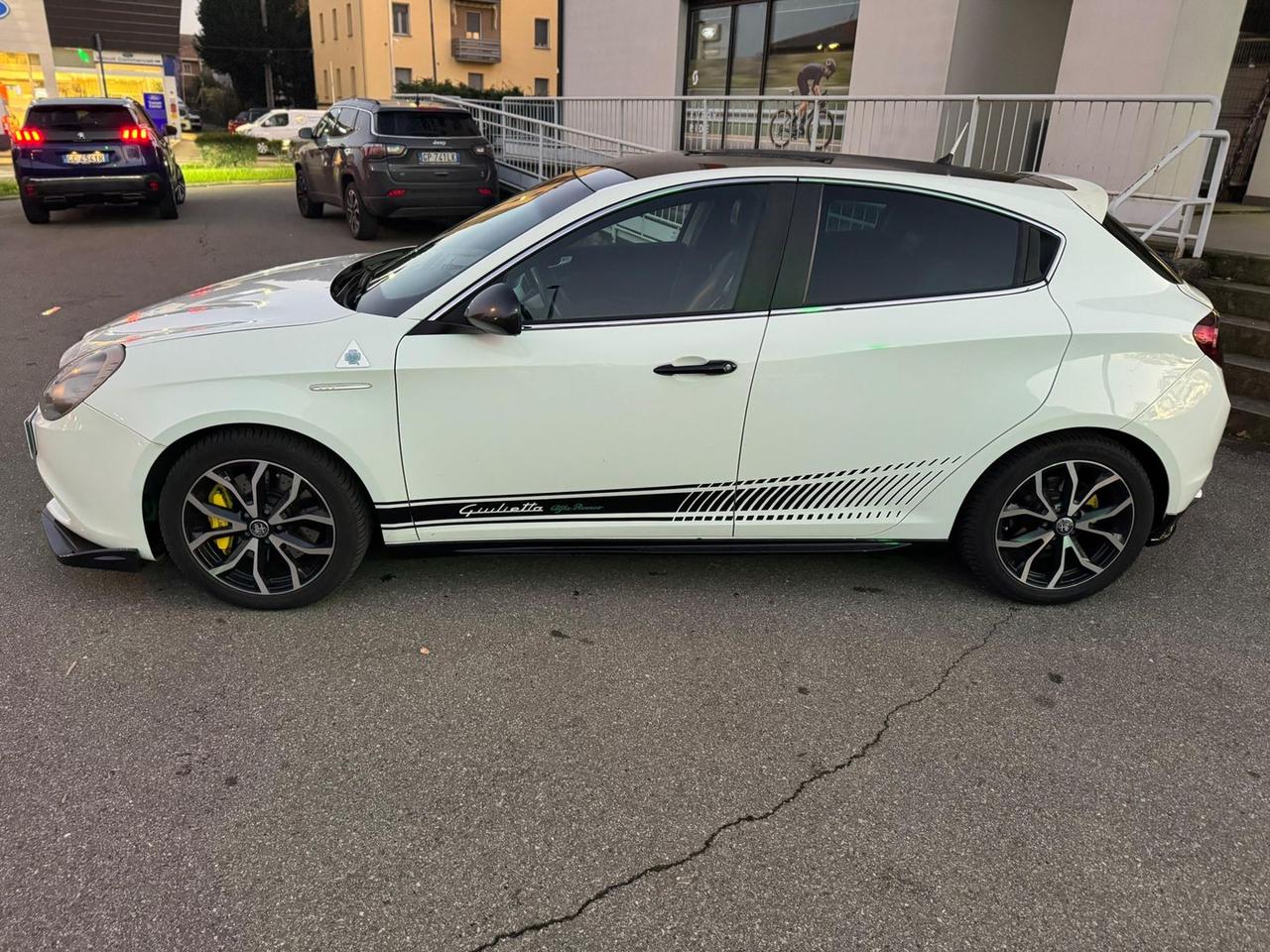 Alfa Romeo Giulietta Distinctive 1.75 TBi 16 #8054