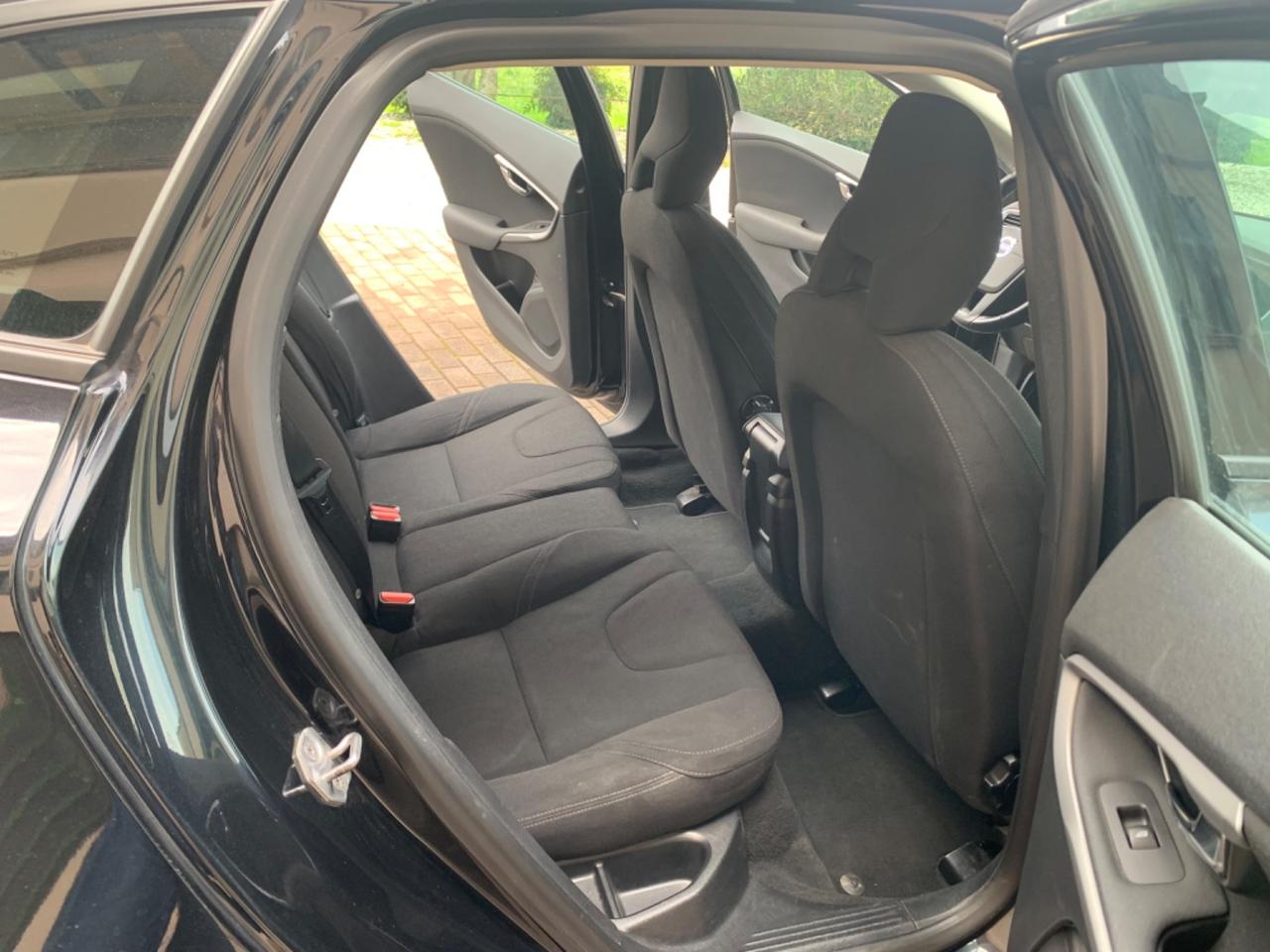 Volvo V40 D2 Business