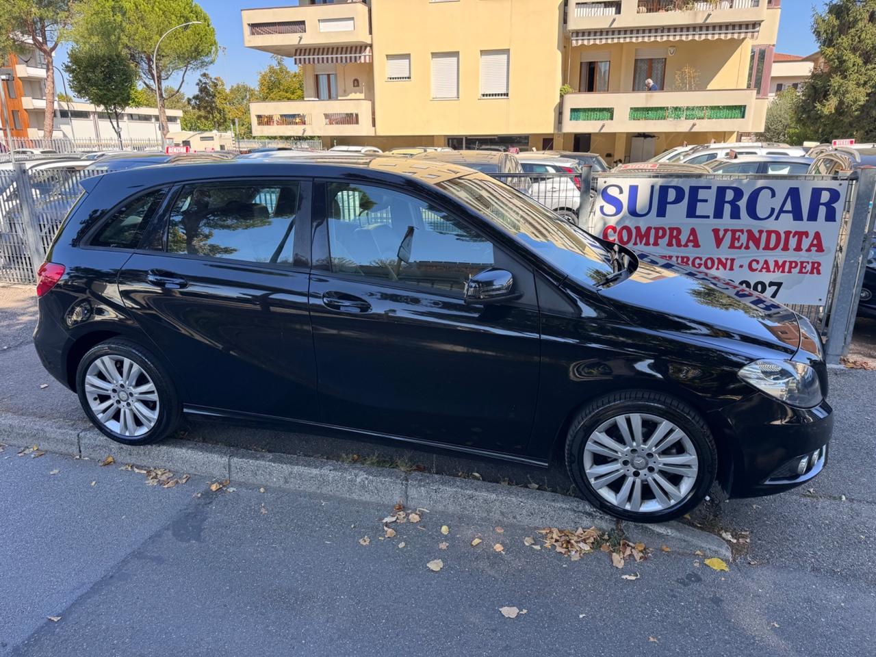 Mercedes-benz B 180 CDI NEOPATEN GARANZIA 12 M