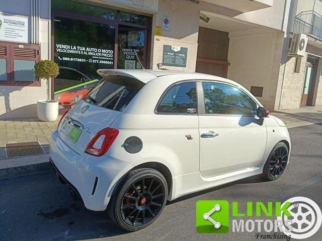 ABARTH 500 1.4 Turbo T-Jet esseesse