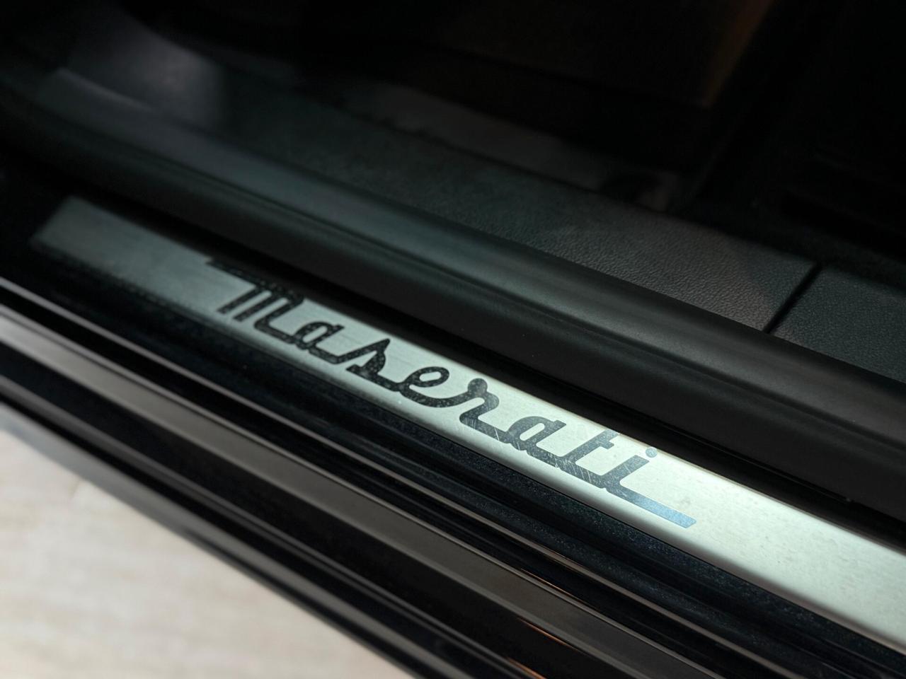 Maserati Ghibli V6 Diesel 275 CV Gransport VERSIONE NERISSIMO/TETTUCCIO