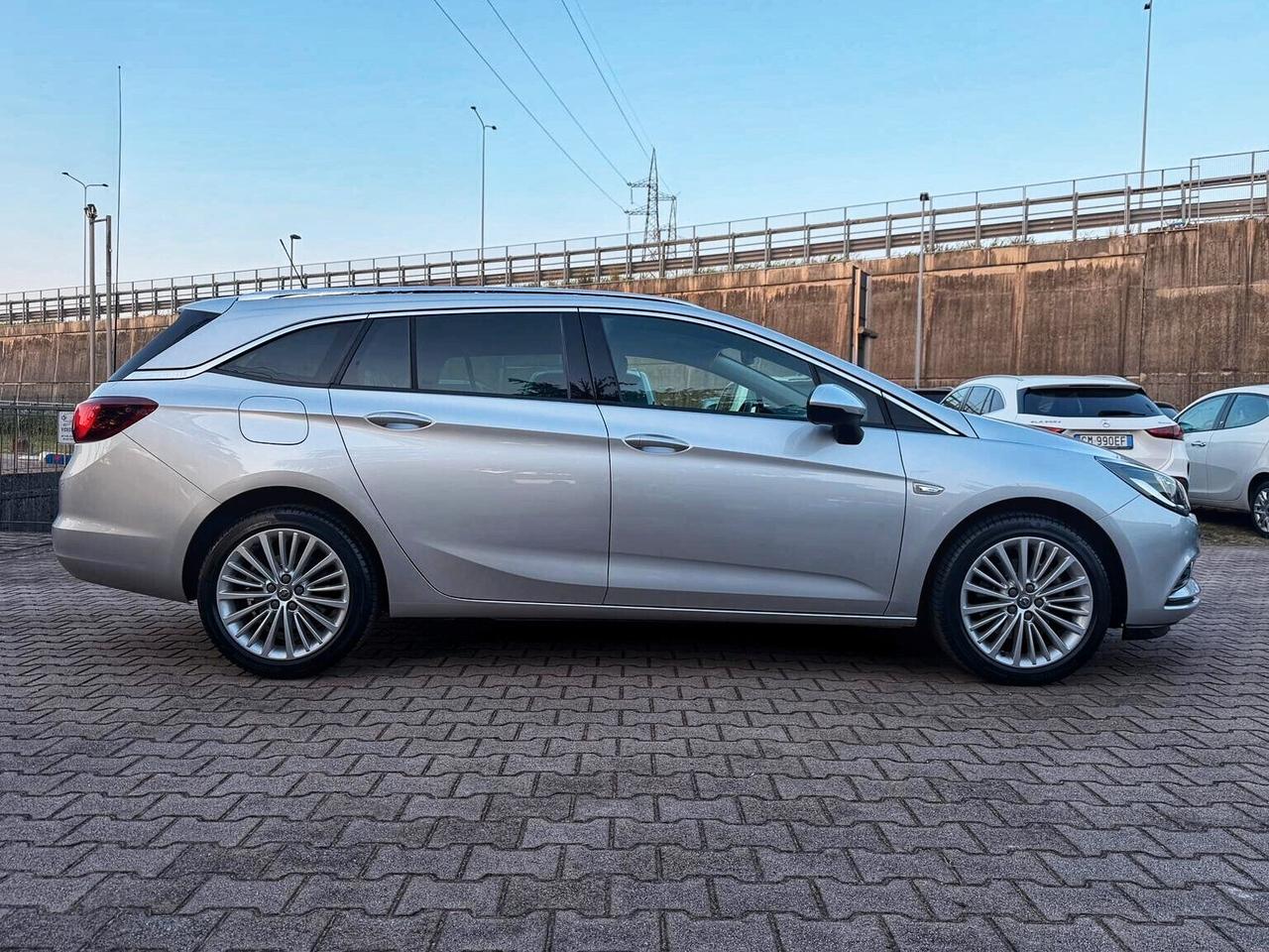 Opel Astra 1.6 CDTi 136CV Sports Tourer AUTOMATICA NAVIGA CRUISE OK NEOPATENTATI
