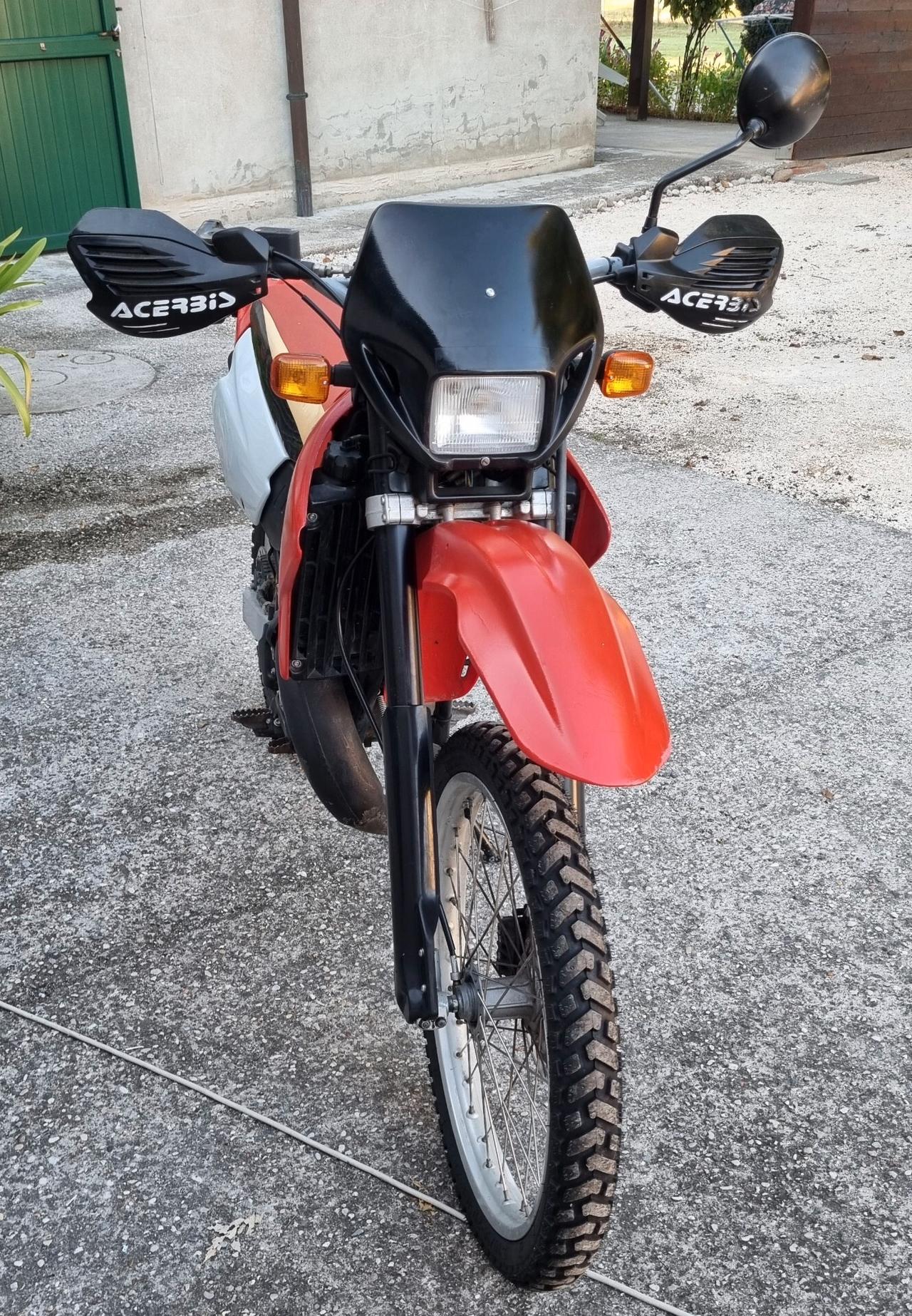 MOTO Aprilia RX 50 cc,ENDURO, REVISIONATA,TUTTO ORIGINALE,CON LIBRETTO
