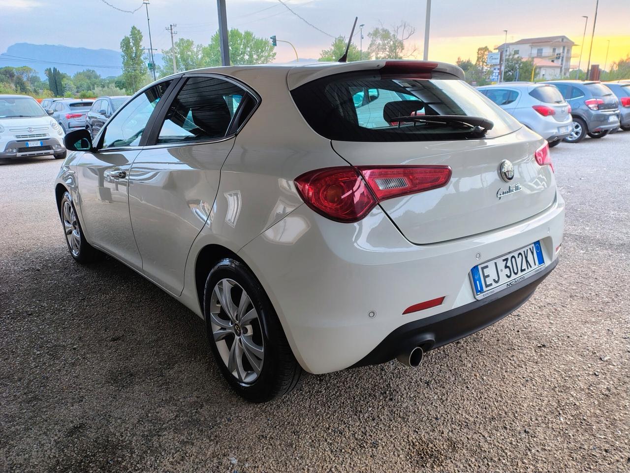 Alfa Romeo Giulietta 1.6 JTDm-2 105 CV Exclusive