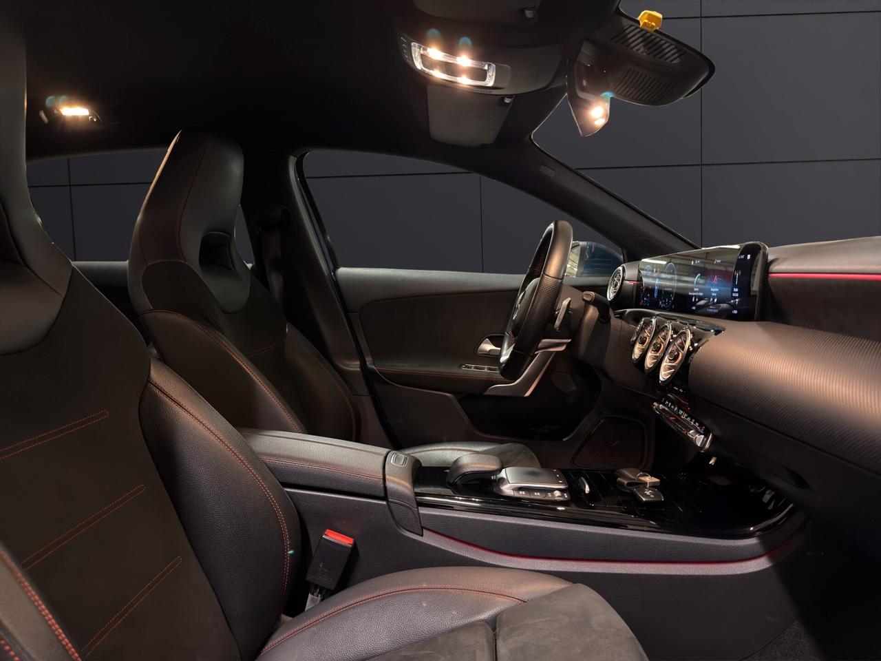 Mercedes-benz A 200 200d Automatic Amg Premium