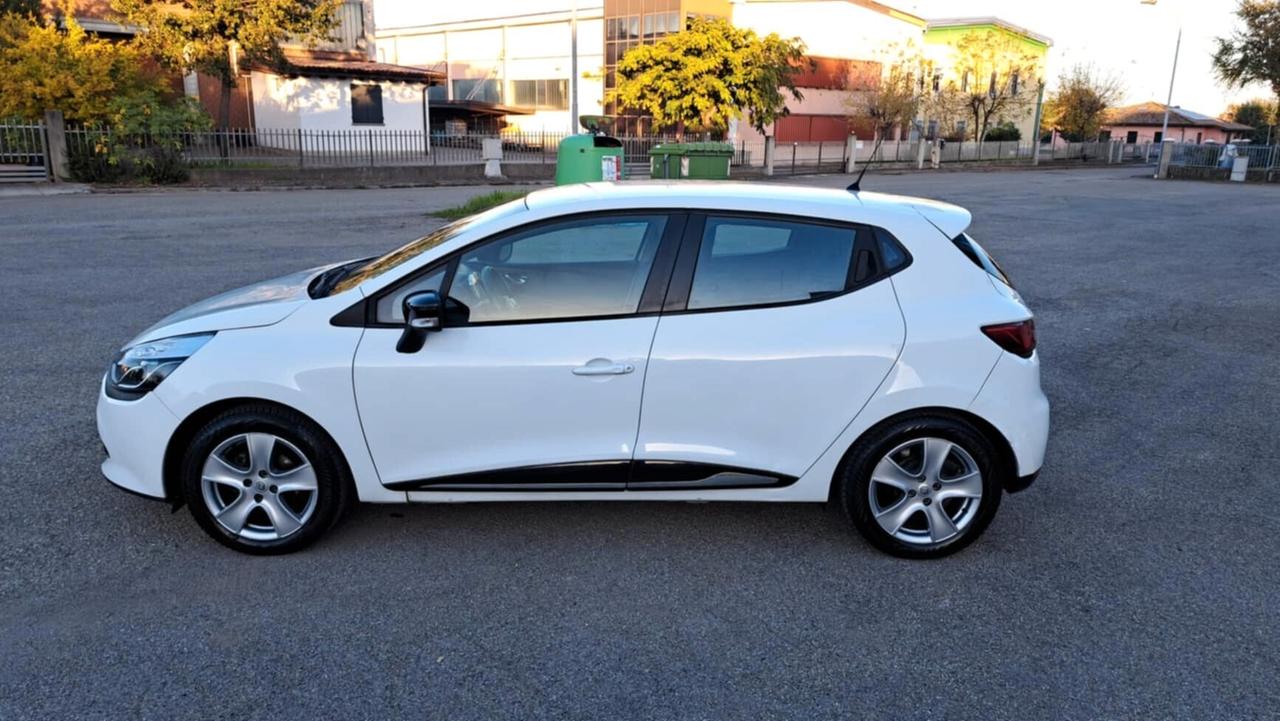 Renault Clio 1.2 75CV 5 porte Live