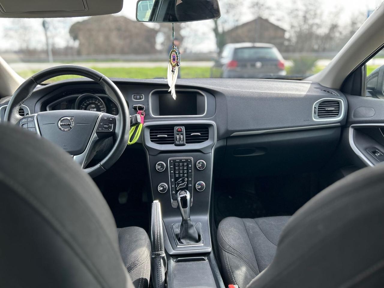 Volvo V40 kinetic 2.0 d2 #9224