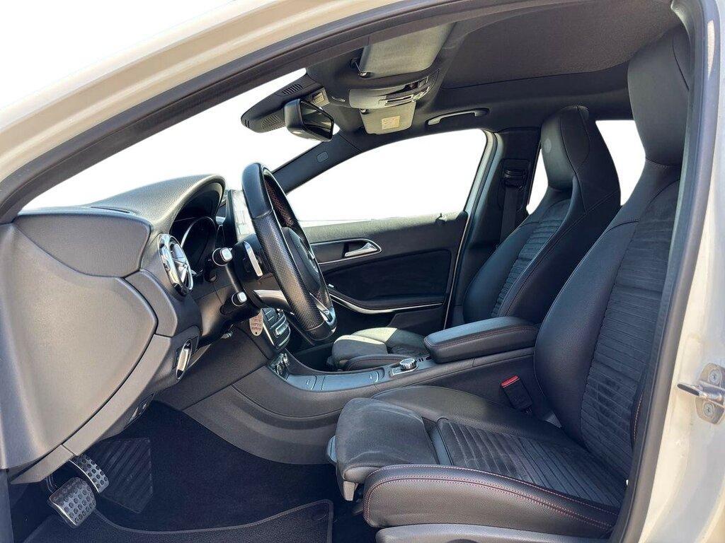 Mercedes GLA 200 200 Premium 7G-DCT
