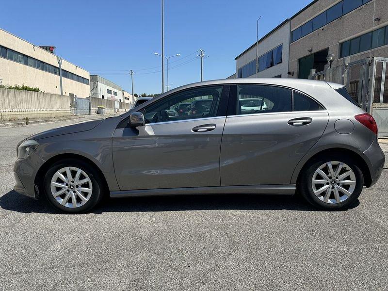 Mercedes-Benz Classe A A 160 d Automatic Sport
