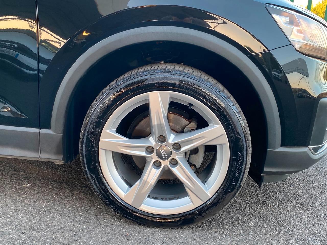 Audi Q2 30 TDI S tronic Business Design