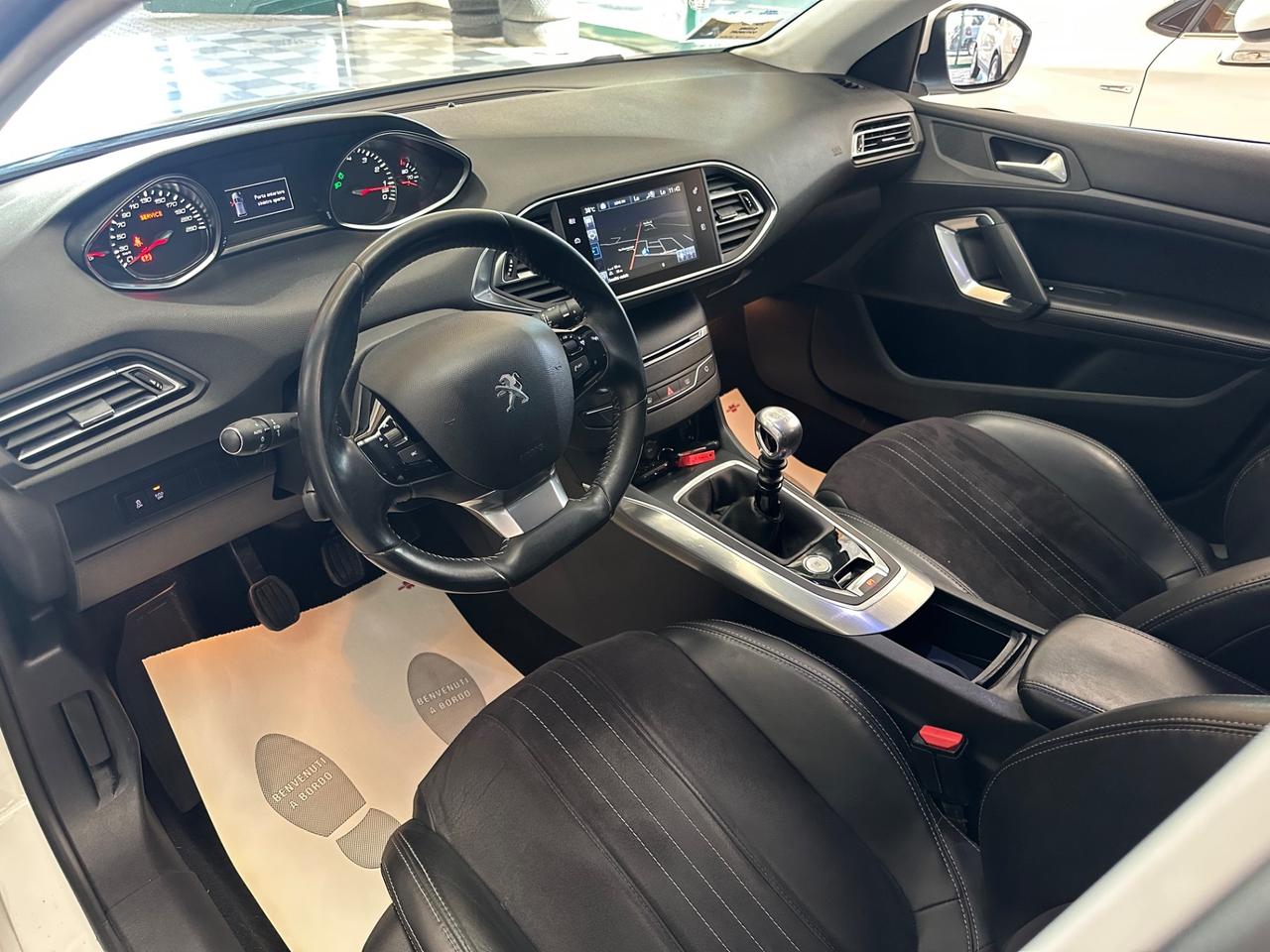 Peugeot 308 PureTech Turbo 130 S&S SW Allure