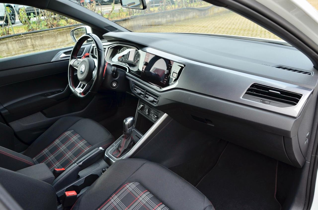 VOLKSWAGEN POLO GTI 5p 2.0 TSI 200cv DSG, SERVICE VW, EURO 6D, FARI LED, RETROCAMERA, APPLE ANDROID, 17", PERMUTE