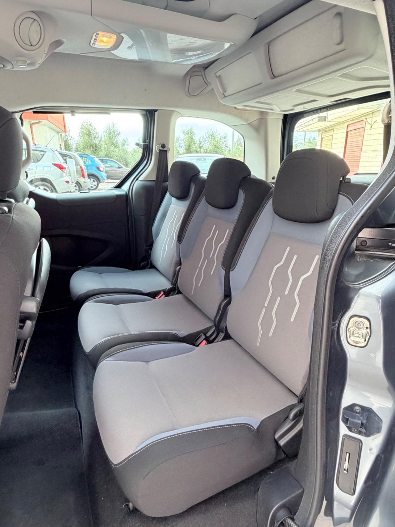 Peugeot Partner Tepee 1.6 HDi 92CV Outdoor