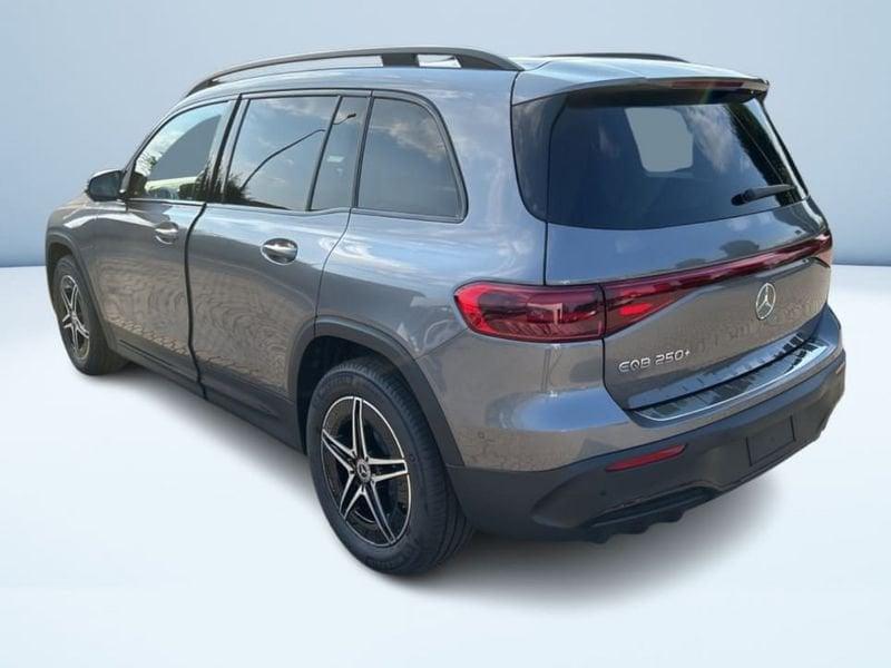 Mercedes-Benz EQB 250+ AMG Line Advanced