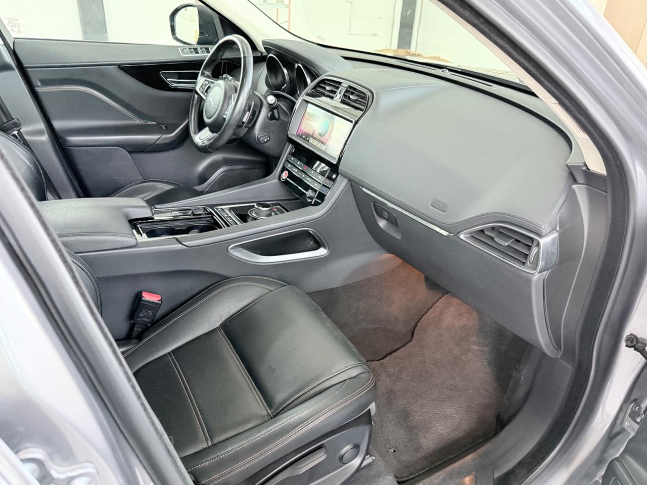 Jaguar F-Pace 2.0 D 180 CV AWD aut. Prestige 2020 EU6