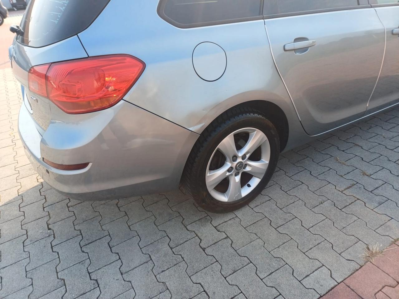 Opel Astra 1.7 CDTI 110CV Station Wagon Cosmo