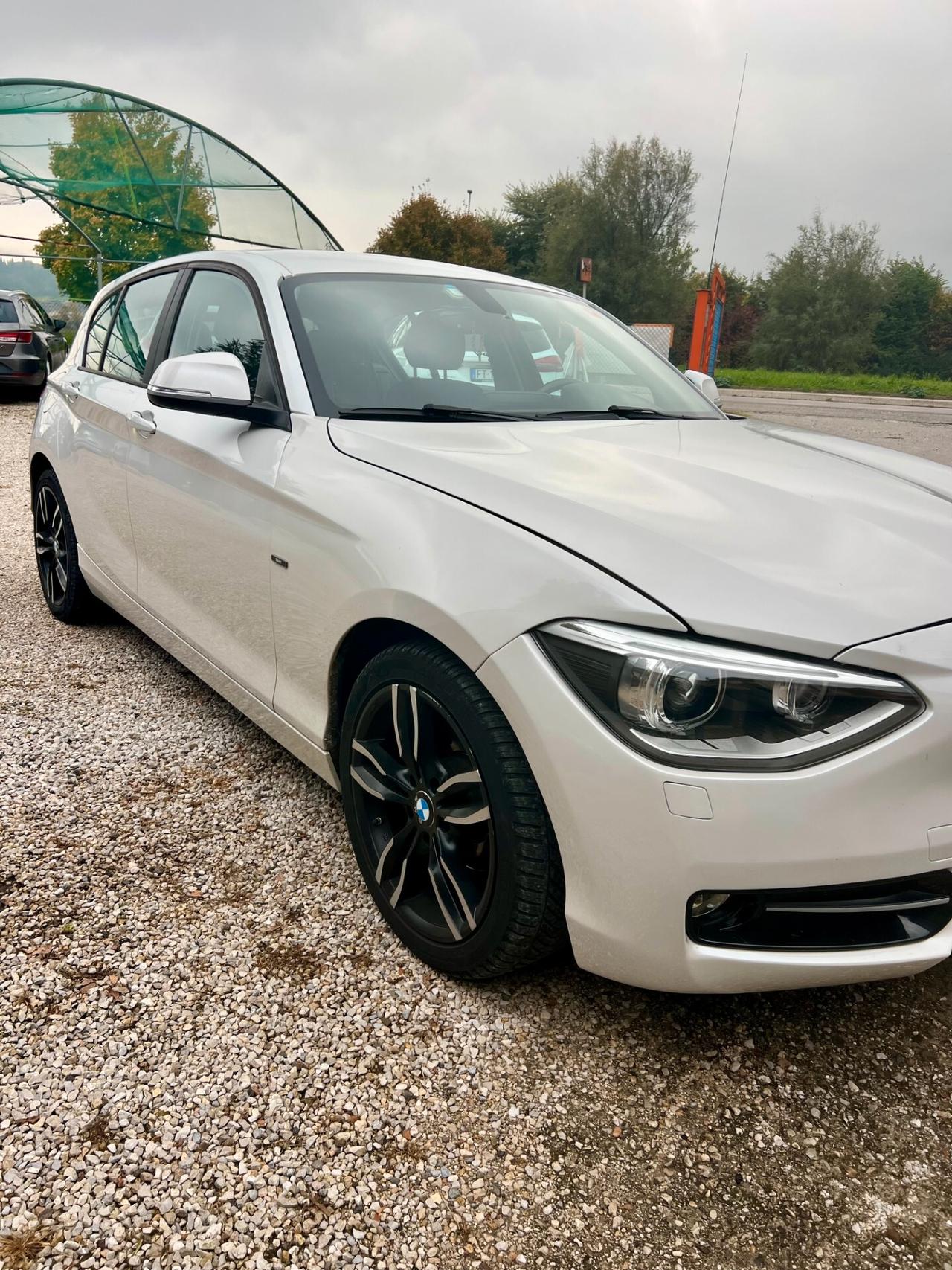Bmw 118 120d 5p. Sport