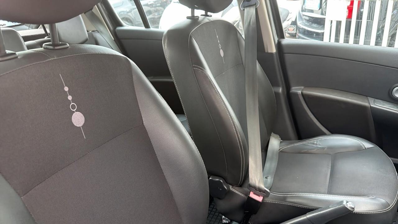 Renault Clio 1.2 16V 5 porte GPL Dynamique