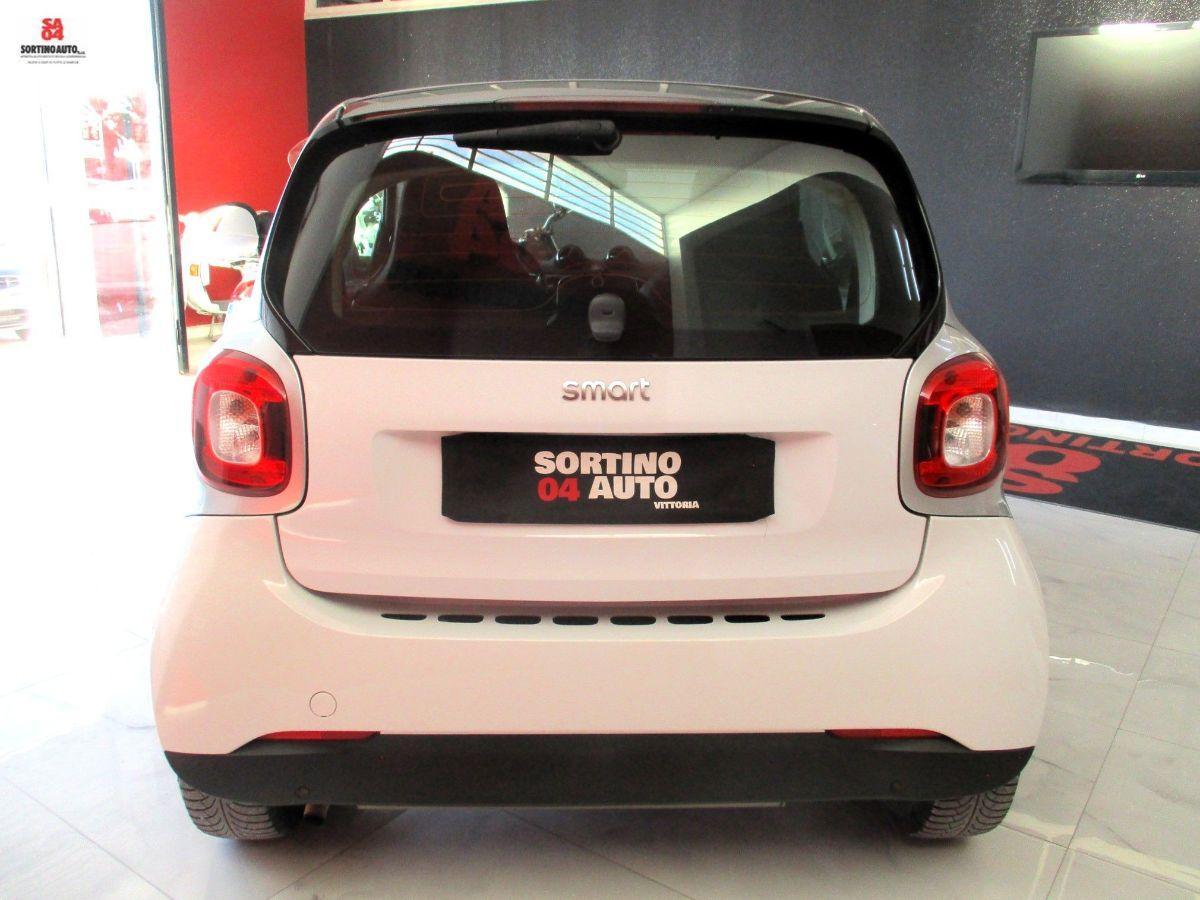 SMART Fortwo 70 1.0 t.amic Passion-2018 KM115000