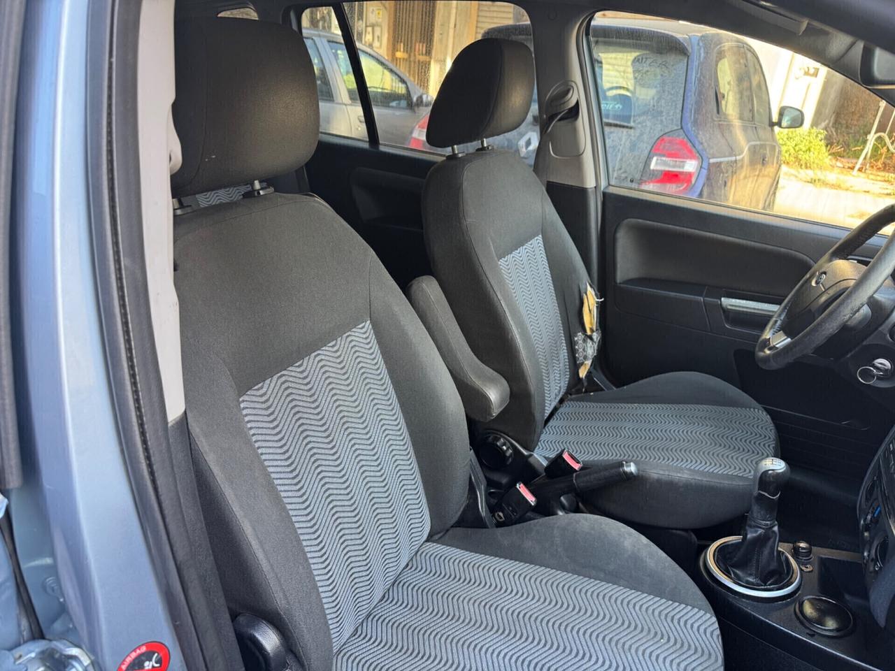 Ford Fusion Fusion 1.6 TDCi 5p COMMERCIANTI