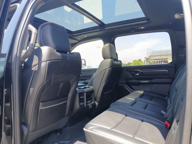 DODGE RAM 1500 5.7 GPL V8 Limited Night - N1