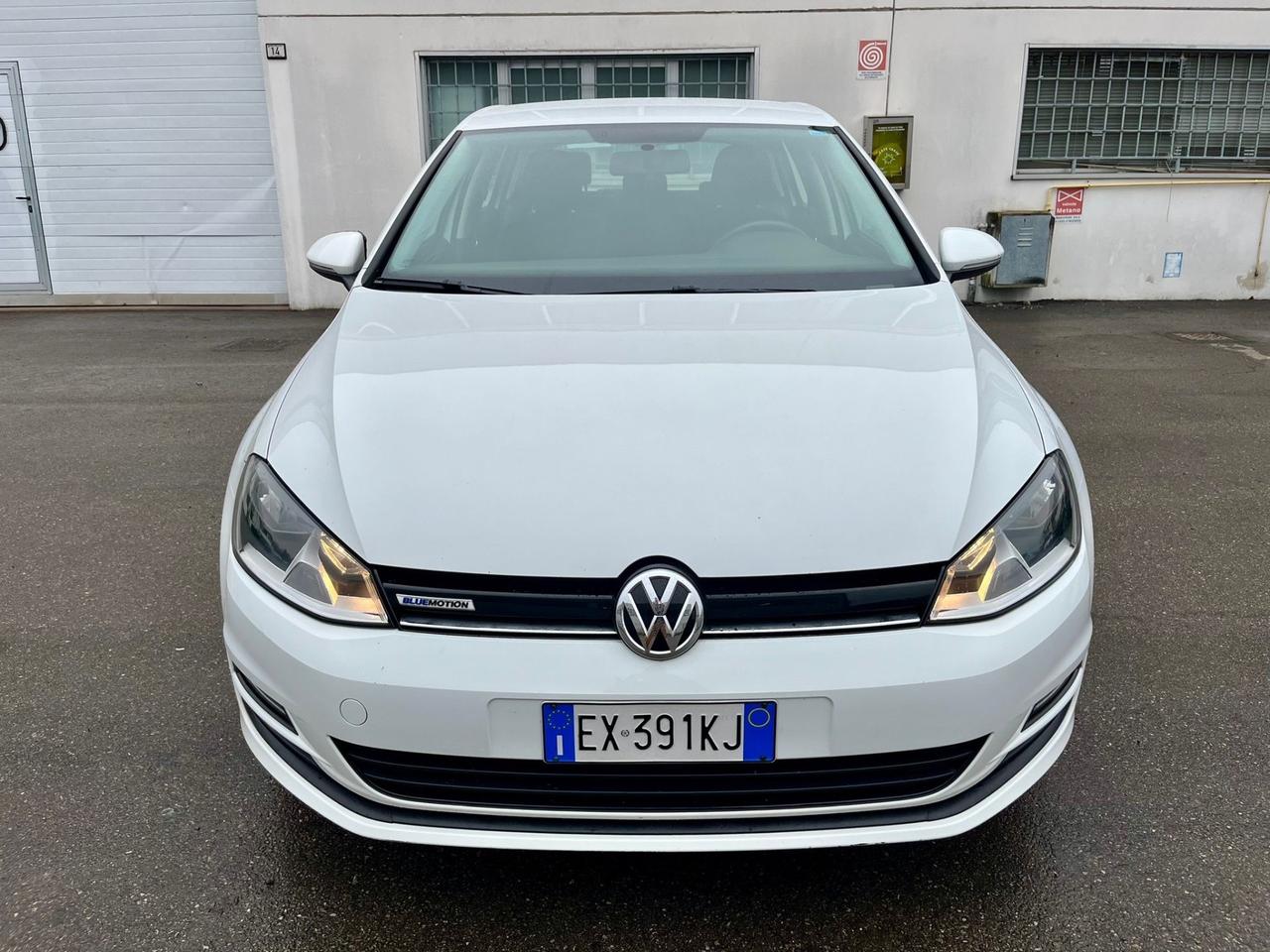 Volkswagen Golf 1.4metano 2015 143.000km perfetta per neopatentati