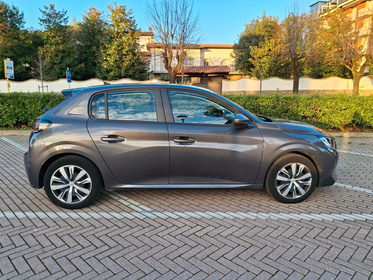 Peugeot 208 1.2 75cv Active - UNICO PROPRIETARIO
