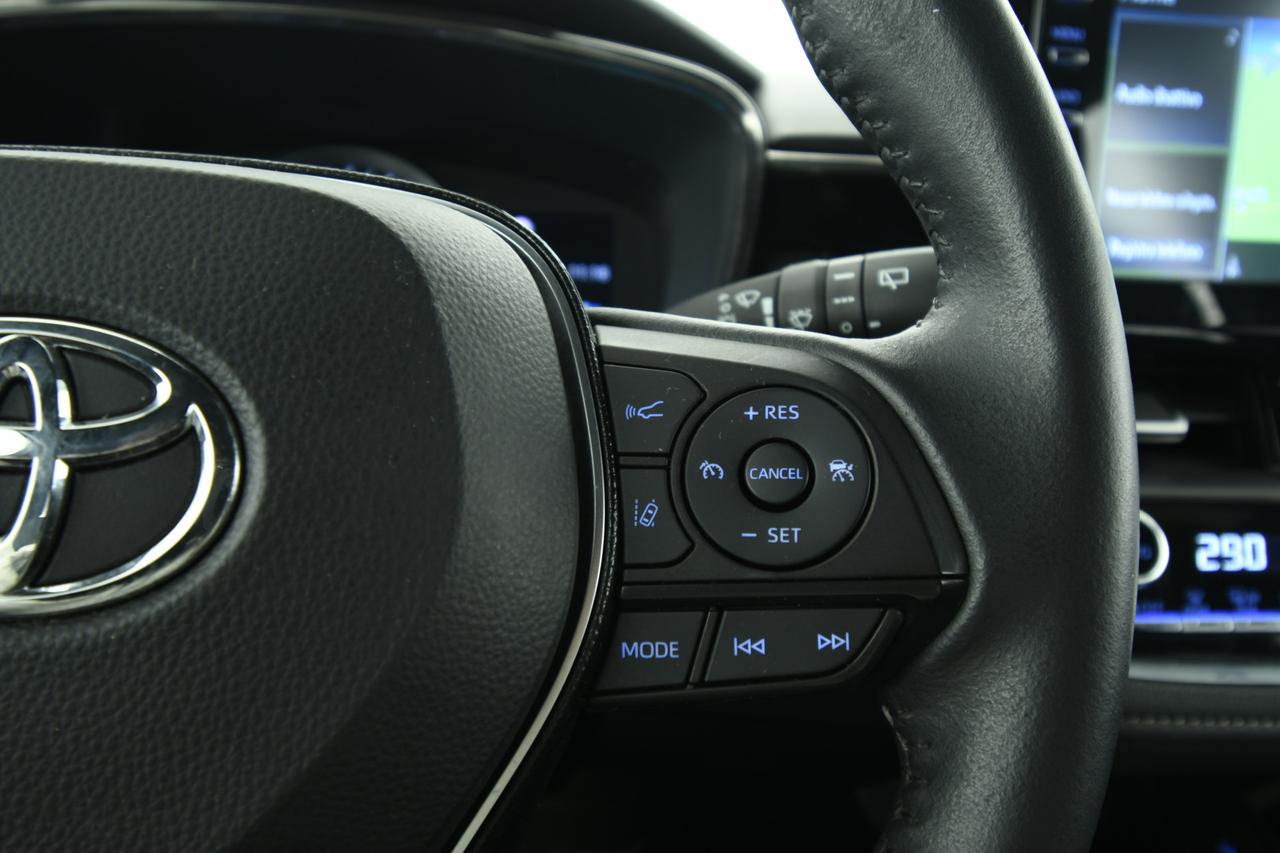 TOYOTA Corolla Touring Sports 1.8h Business cvt CAMERA+ACC+APP CONNECT