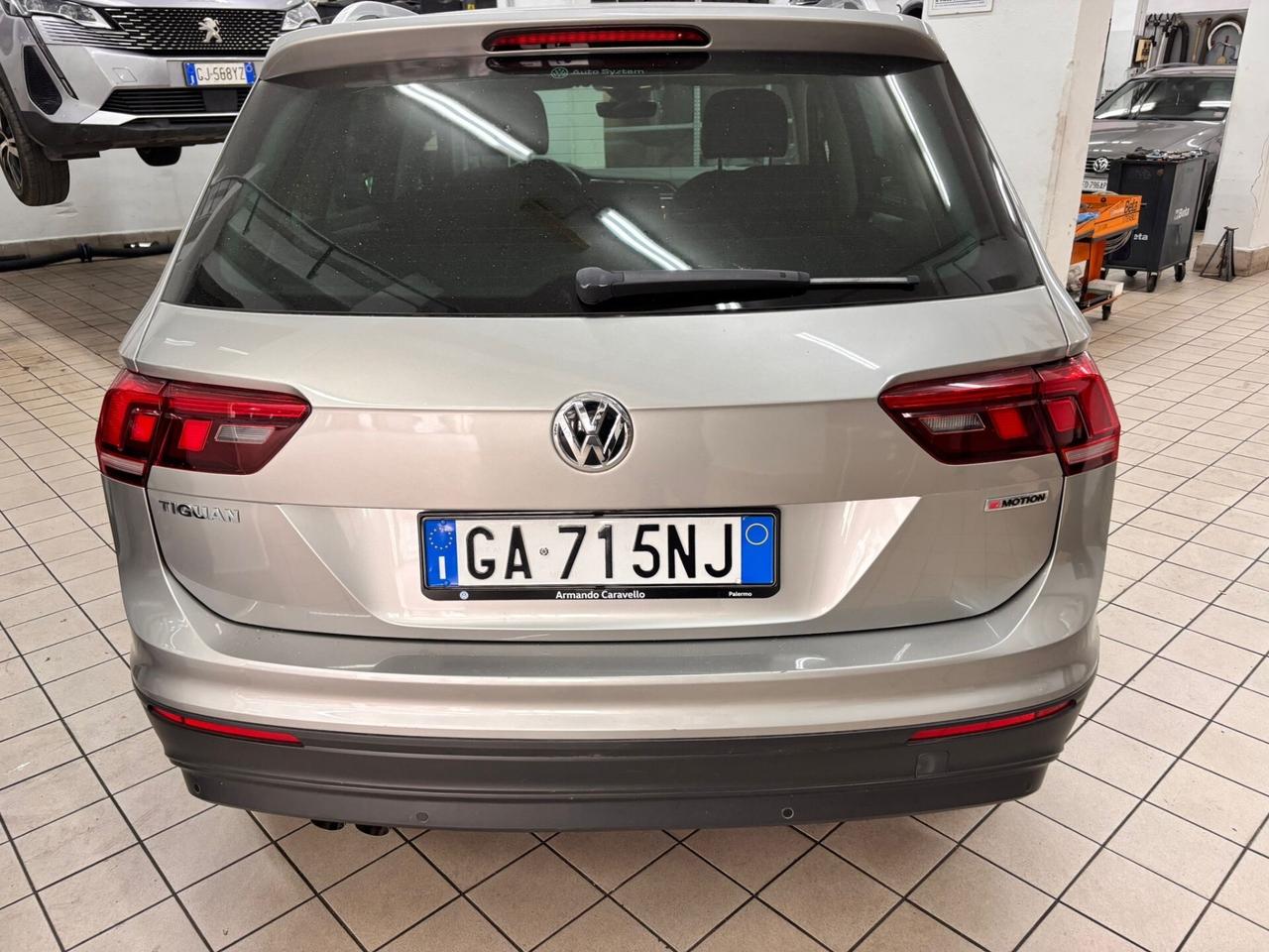 Volkswagen Tiguan 2.0 TDI SCR DSG 4MOTION Business BMT