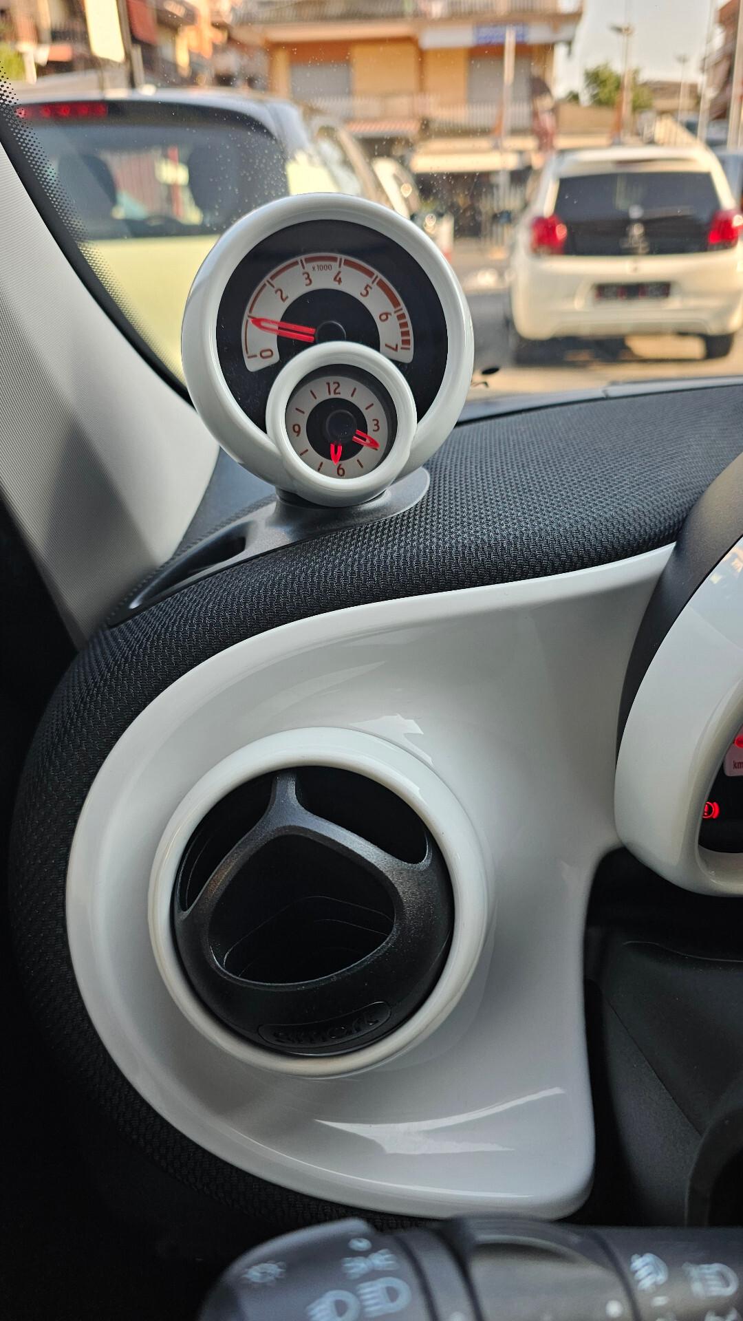 Smart ForFour 70 1.0 Passion UNIPRO' TAGL CERT LED SENSORI