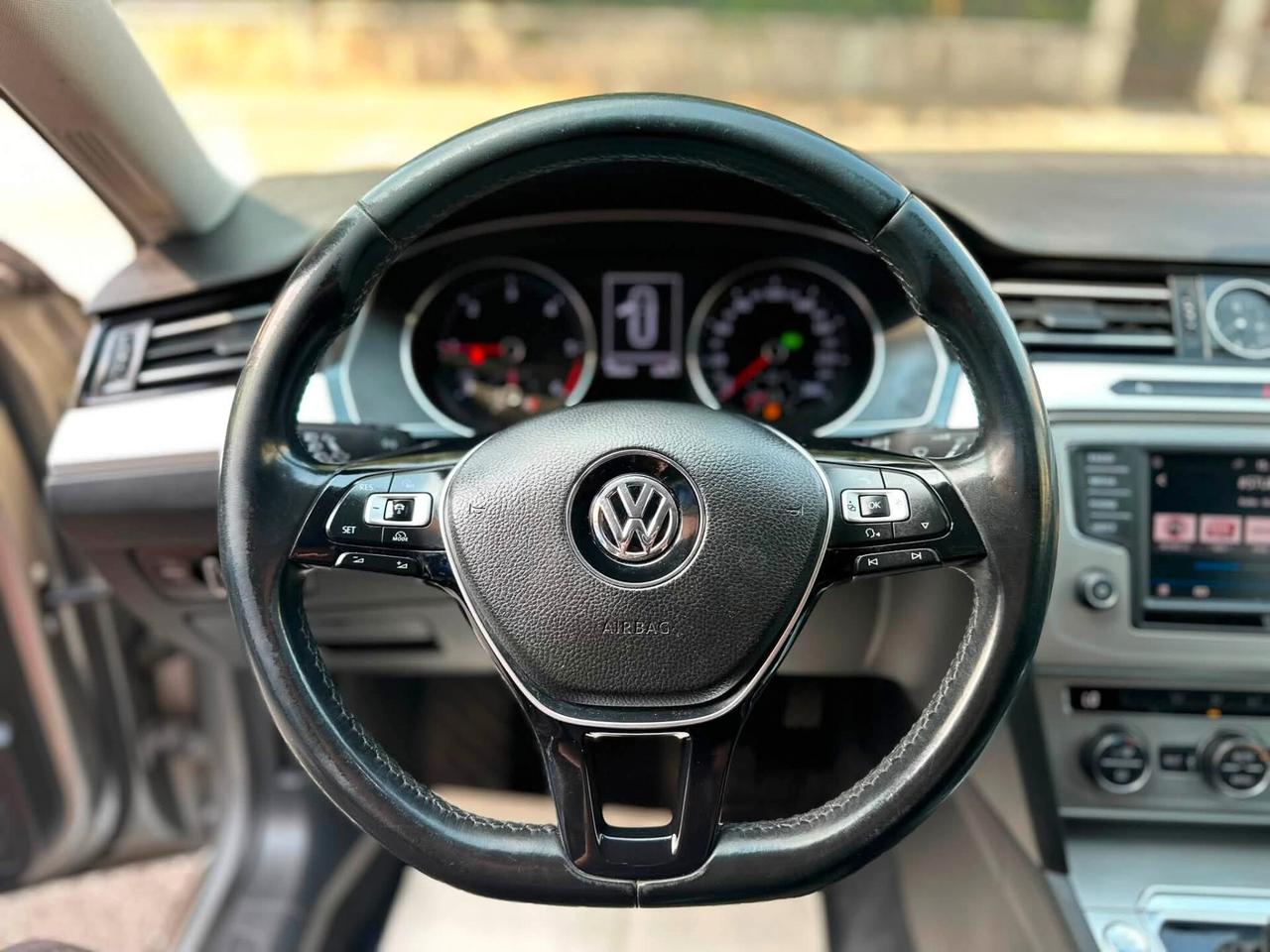 Volkswagen Passat 2.0 TDI DSG Comfortline BlueMotion Technology