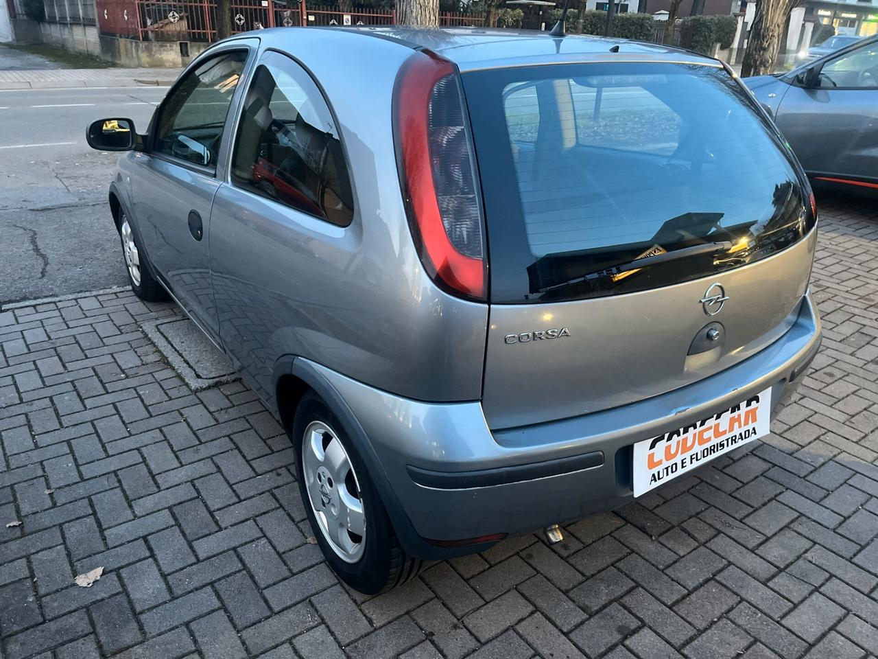 Opel Corsa 1.0i 12V cat 3 porte Club