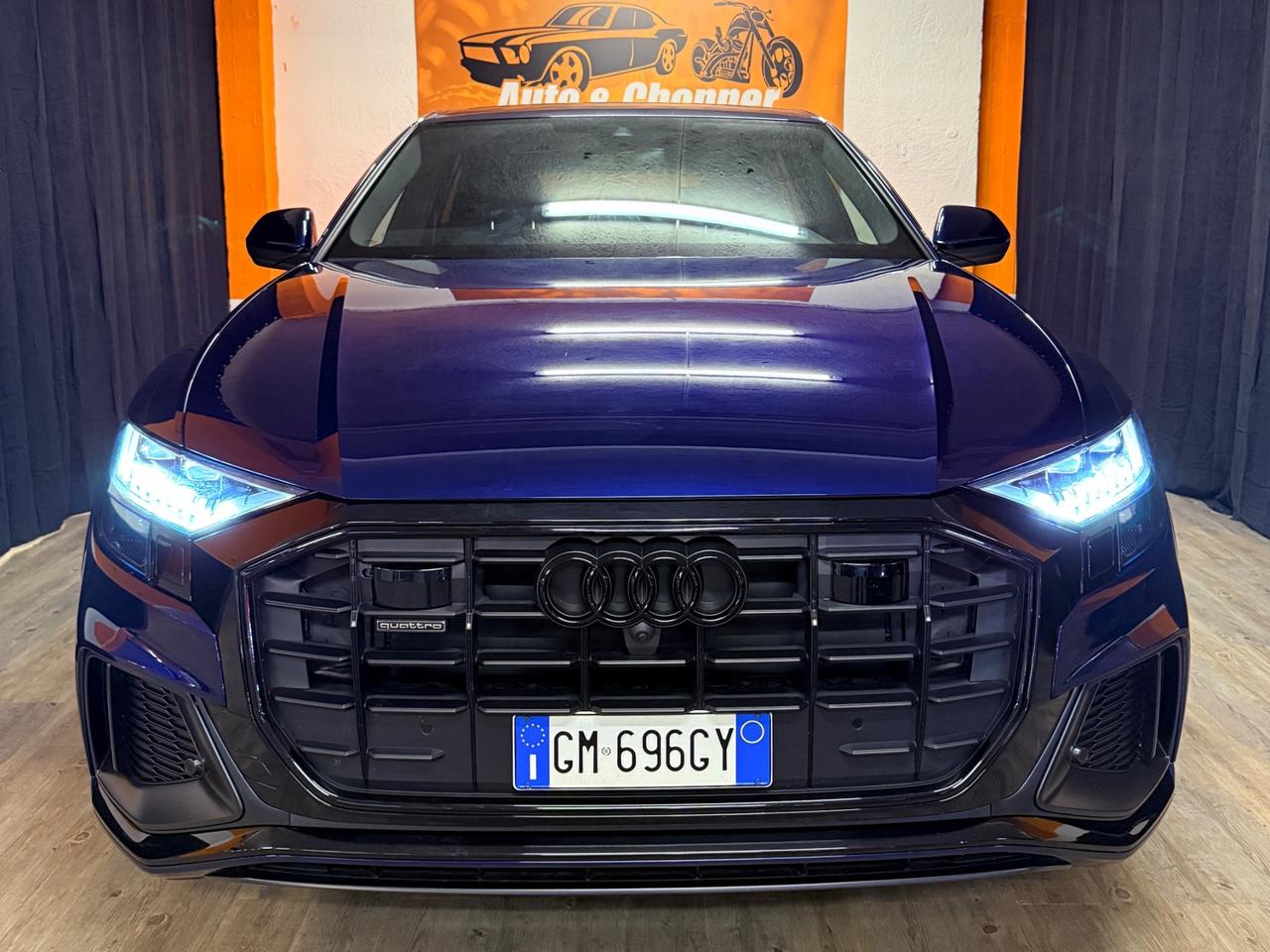 PAZZESCA AUDI Q8 S-LINE MILD-HYBRID CON SOLI 17.621 KM