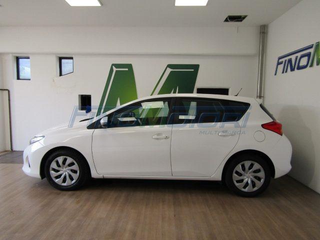 TOYOTA Auris 1.3i 100 CV 5 porte