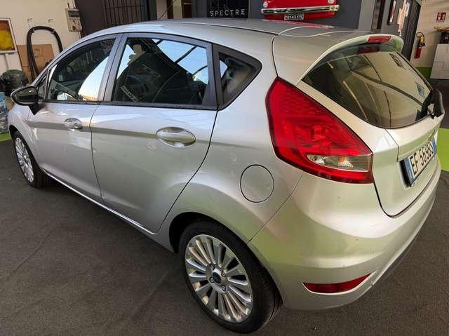 Ford Fiesta 5p 1.2 16v Titanium c/esp E5