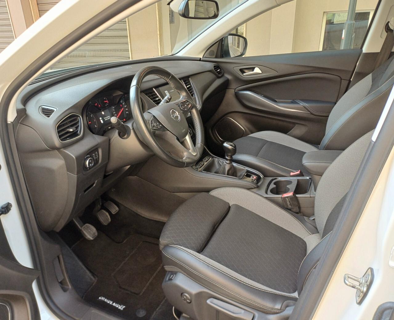 OPEL GRANDLAND X 1.5 DIESEL 130cv BUSINESS EDITION